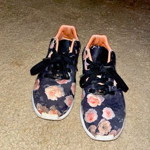 Women’s adidas 8.5